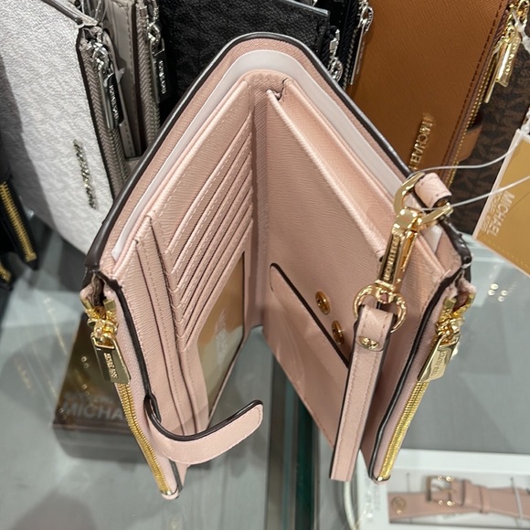 MICHAEL KORS LARGE DOUBLE ZIP WRISTLET WALLET PHONE CASE CLUTCH
Powder Blush - Picture 11 of 16